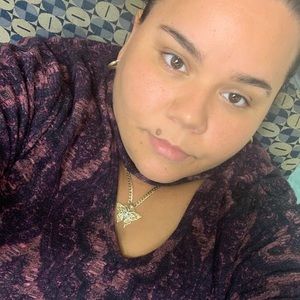 Meet your Posher, Chanel